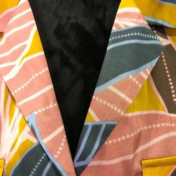 DR2 By Daniel Rainn Satin Tropical patten, Heat pocket,button up,collar - Picture 4 of 8